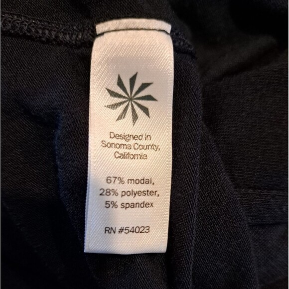 Athleta Black Sleeveless Top with Mock Turtleneck Women's size XS Athleisure - Picture 3 of 6